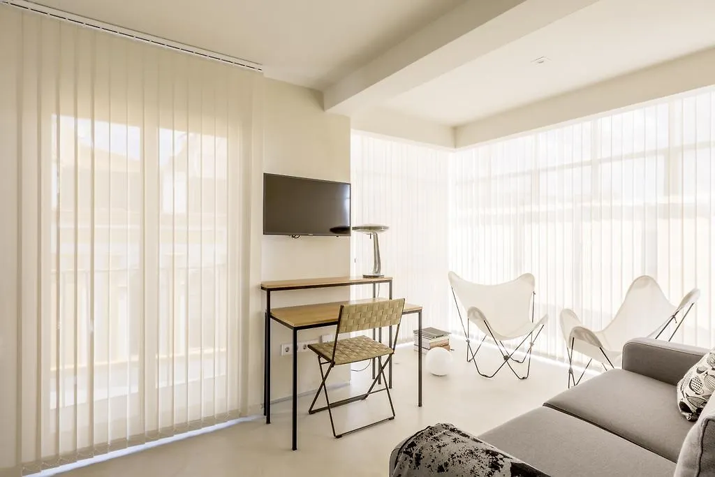 Thesuites Sevilla 0*, סביליה